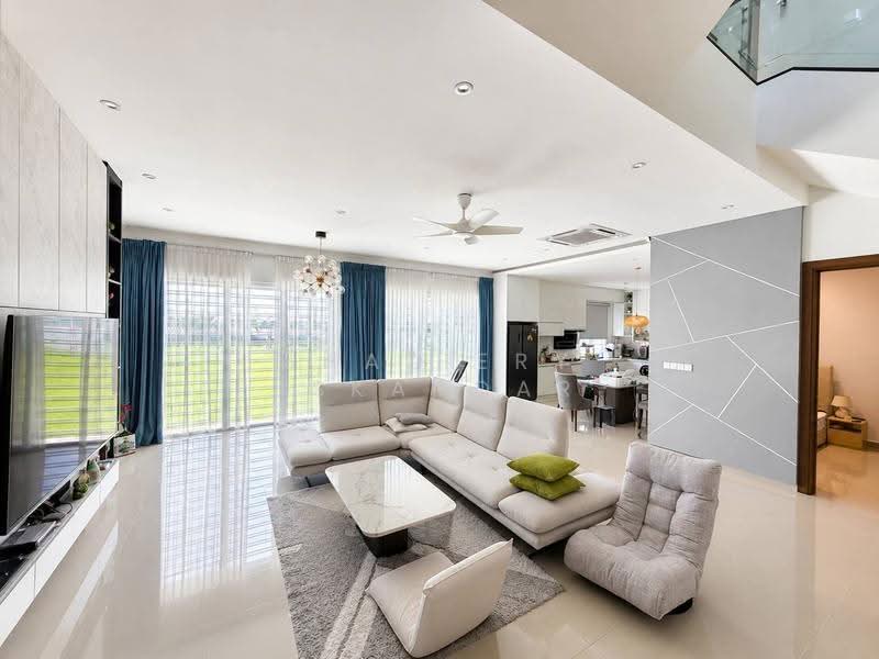 Rumah Teres 2-Tingkat untuk Dijual di Cyberjaya (Selangor) - Shaziery Iskandar - Living Room - PropertyGuru.com.my