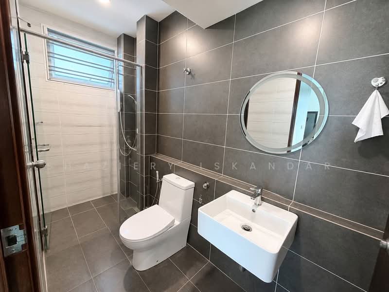 Rumah Teres 2-Tingkat untuk Dijual di Cyberjaya (Selangor) - Shaziery Iskandar - Bathroom - PropertyGuru.com.my