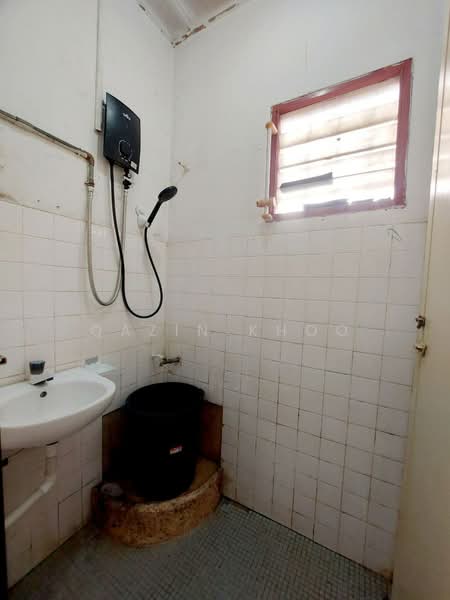 Rumah Teres 1-Tingkat untuk Dijual di Ipoh Garden (Ipoh) - Qazin Khoo - Bathroom - PropertyGuru.com.my