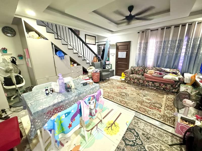 Rumah Teres 2-Tingkat untuk Dijual di Pandan Indah (Ampang) - Ahmad Muslim - Living Room - PropertyGuru.com.my