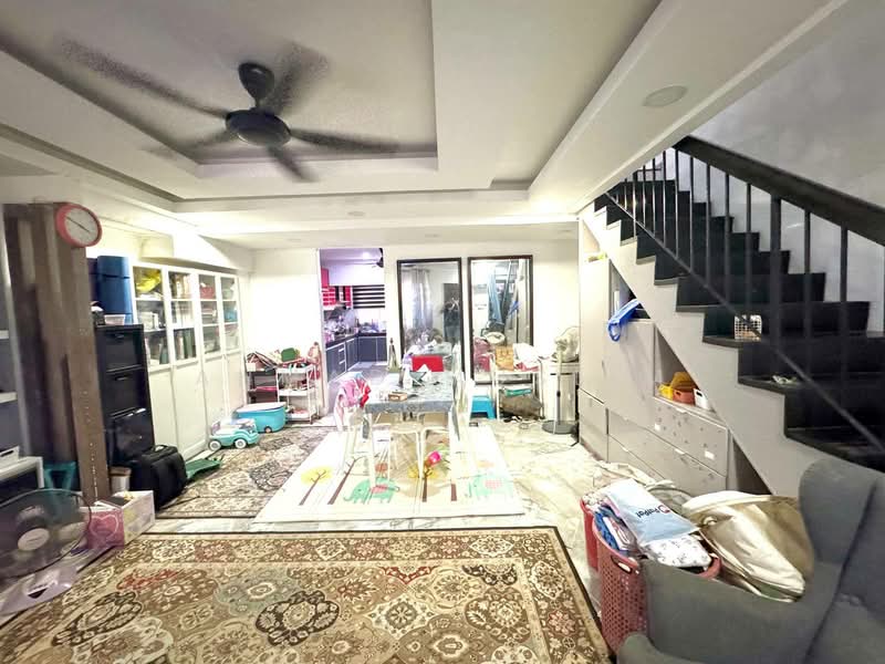 Rumah Teres 2-Tingkat untuk Dijual di Pandan Indah (Ampang) - Ahmad Muslim - Living Room - PropertyGuru.com.my