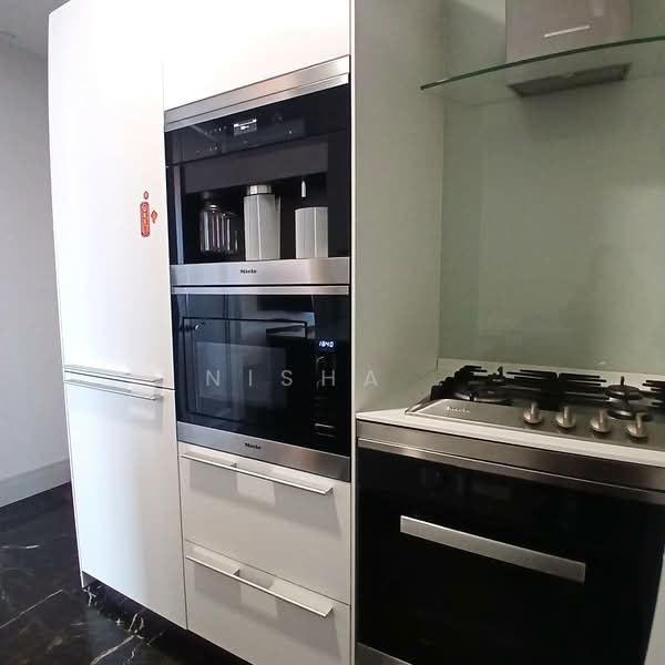Kediaman Servis untuk Disewa di St Regis - Nisha . - Kitchen - PropertyGuru.com.my