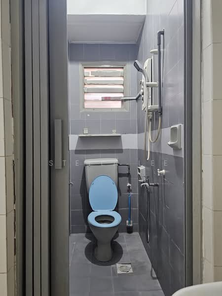 Terraced House for Sale in Sungai Long (Bandar Sungai Long) - Stella Lee - Bathroom - PropertyGuru.com.my