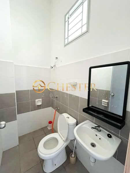 1-storey Terraced House for Sale in Batu Pahat (Johor) - ZG Law - Bathroom - PropertyGuru.com.my
