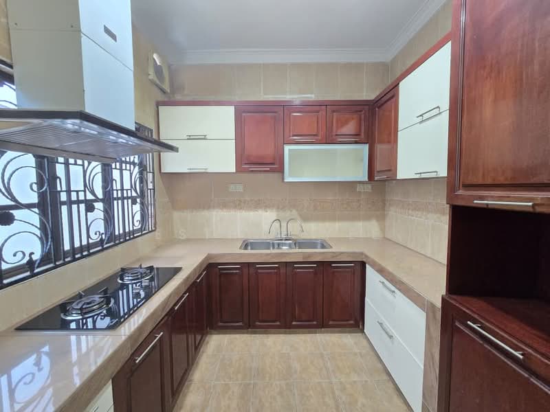 Bungalow House for Rent in Ampang (Selangor) - Esther Yee - Kitchen - PropertyGuru.com.my