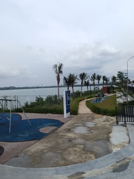 Kediaman Servis untuk Dijual di E'Island Lake Haven - Andrew Kok - PropertyGuru.com.my
