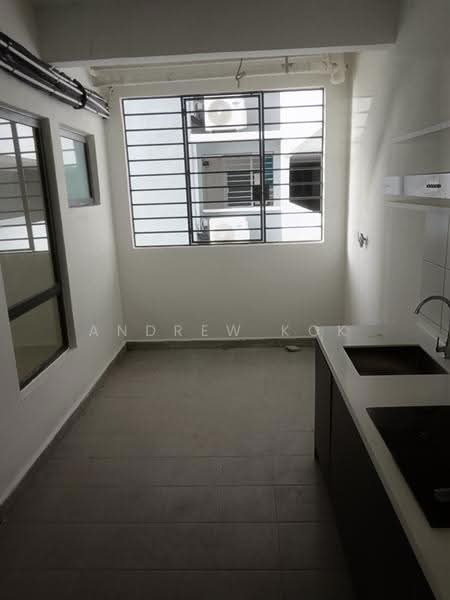 Kediaman Servis untuk Dijual di E'Island Lake Haven - Andrew Kok - PropertyGuru.com.my