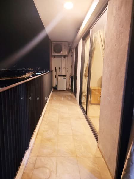 Kediaman Servis untuk Disewa di Emporis - Frankie Sing - Balcony - PropertyGuru.com.my