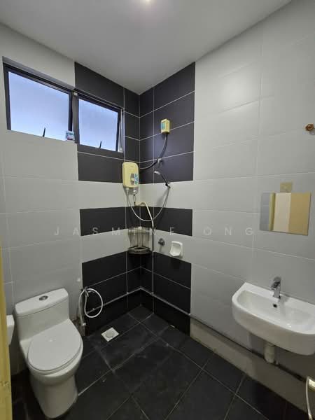 2-storey Terraced House for Rent in Iskandar Puteri (Nusajaya) (Johor) - Jasmine Ong - Bathroom - PropertyGuru.com.my