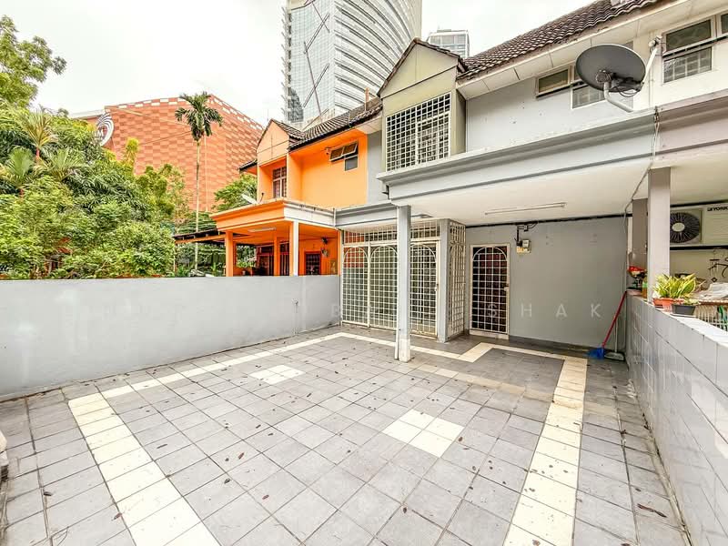 2-storey Terraced House for Sale in SS7 (Petaling Jaya) - Nur Adibah Ishak - Exterior - PropertyGuru.com.my