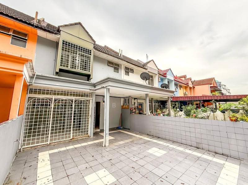 2-storey Terraced House for Sale in SS7 (Petaling Jaya) - Nur Adibah Ishak - Exterior - PropertyGuru.com.my