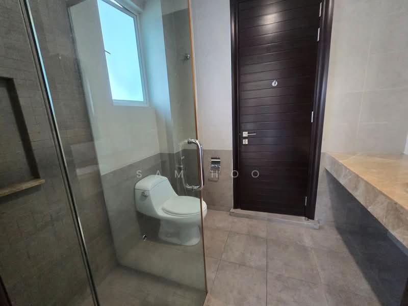 Cluster House for Sale in Duta Tropika (Batu) - Sam Hoo - Bathroom - PropertyGuru.com.my