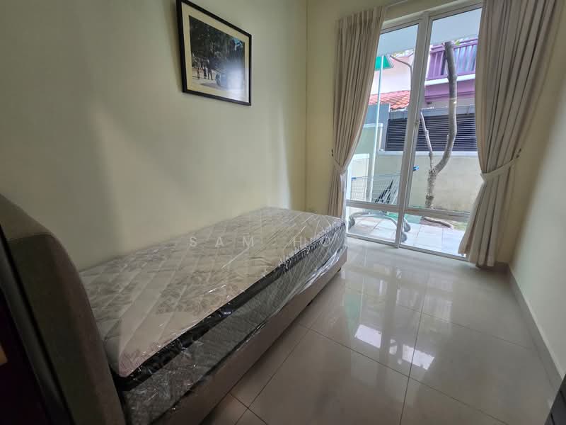 Cluster House for Sale in Duta Tropika (Batu) - Sam Hoo - Bedroom - PropertyGuru.com.my