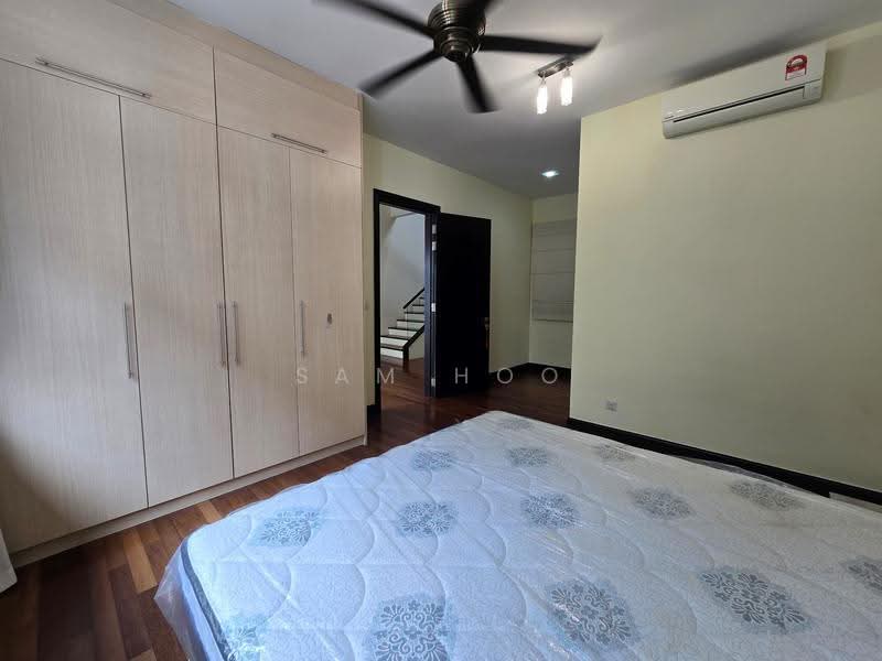 Cluster House for Sale in Duta Tropika (Batu) - Sam Hoo - Bedroom - PropertyGuru.com.my