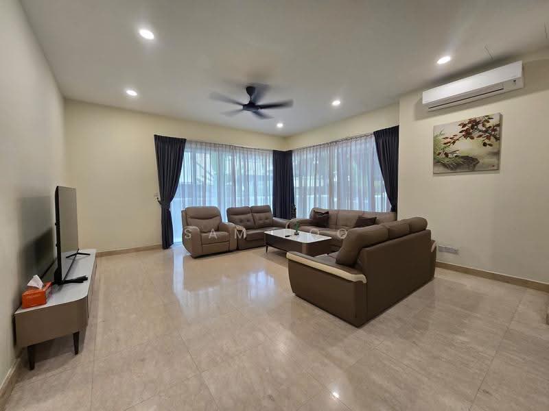 Cluster House for Sale in Duta Tropika (Batu) - Sam Hoo - Living Room - PropertyGuru.com.my