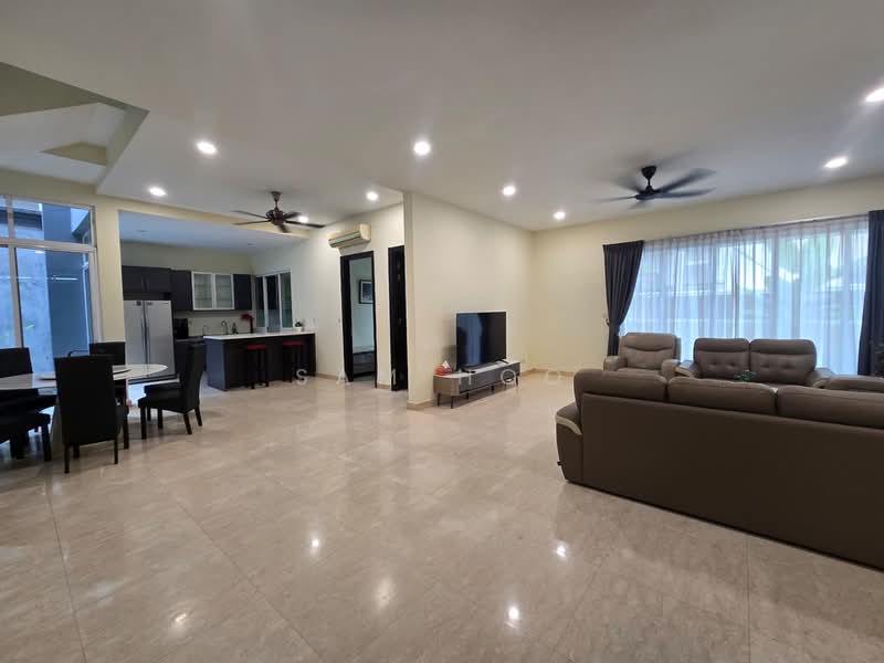 Cluster House for Sale in Duta Tropika (Batu) - Sam Hoo - Living Room - PropertyGuru.com.my