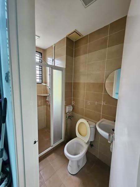 Rumah Teres 2-Tingkat untuk Dijual di Goodview Heights (Kajang) - Denver Sin - Bathroom - PropertyGuru.com.my