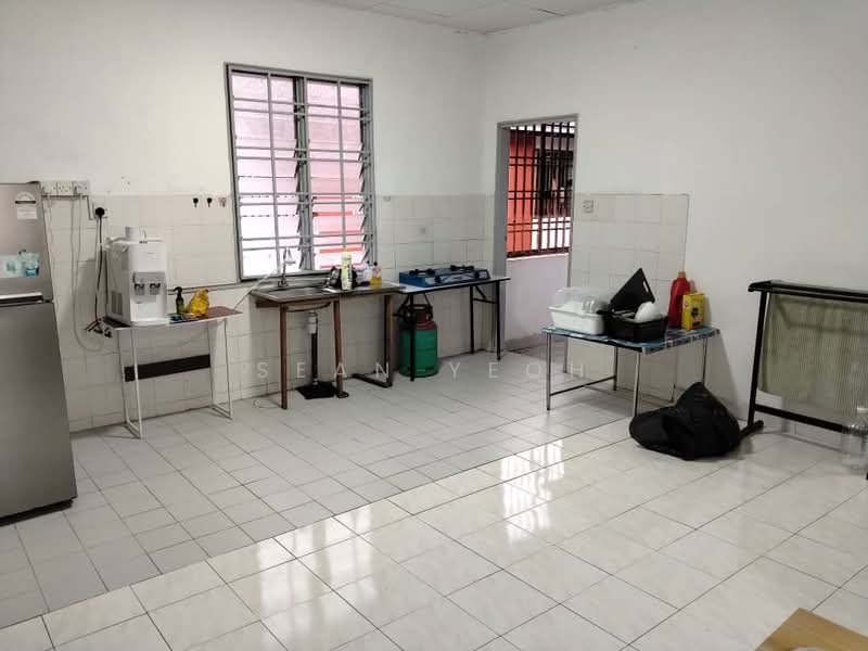 Apartment for Sale at Sri Putra Apartment - Sean Yeoh - PropertyGuru.com.my