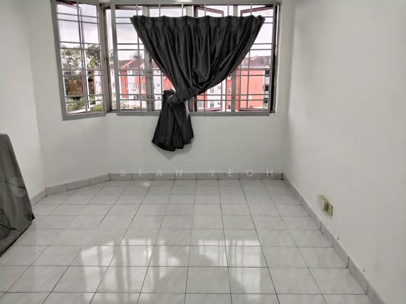 Apartment for Sale at Sri Putra Apartment - Sean Yeoh - PropertyGuru.com.my