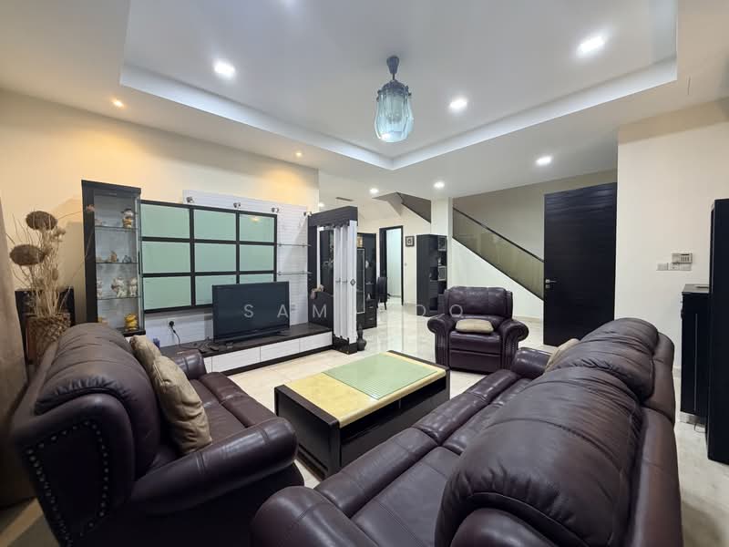 Semi-Detached House for Sale in Duta Tropika (Batu) - Sam Hoo - Living Room - PropertyGuru.com.my