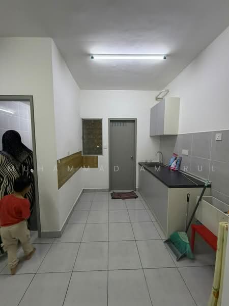 Apartment for Rent at Idaman Melur @ Cybersouth - Muhammad Amerul - Kitchen - PropertyGuru.com.my