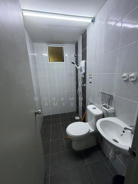 Apartment for Rent at Idaman Melur @ Cybersouth - Muhammad Amerul - Bathroom - PropertyGuru.com.my