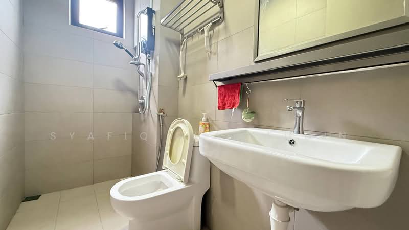 Kondominium untuk Dijual di The Haute Gurney - Syafiq Sharifudin - Bathroom - PropertyGuru.com.my
