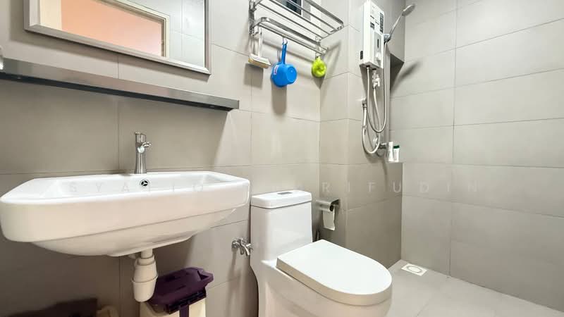 Kondominium untuk Dijual di The Haute Gurney - Syafiq Sharifudin - Bathroom - PropertyGuru.com.my