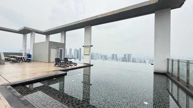 Kondominium untuk Dijual di The Haute Gurney - Syafiq Sharifudin - Pool - PropertyGuru.com.my