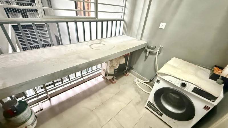 Kondominium untuk Dijual di The Haute Gurney - Syafiq Sharifudin - Balcony - PropertyGuru.com.my