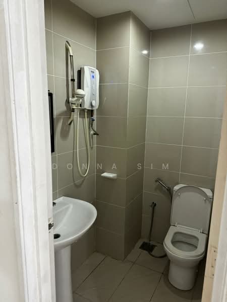Service Residence for Sale at The Scott Garden SOHO - Donna Sim - Bathroom - PropertyGuru.com.my