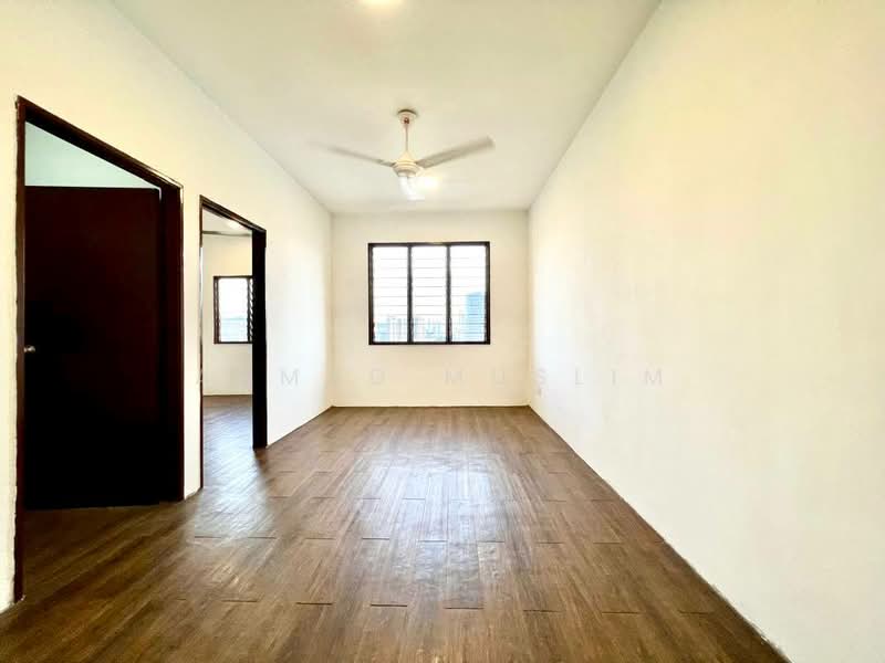 Rumah Flat untuk Dijual di Pangsapuri Berembang Indah - Ahmad Muslim - PropertyGuru.com.my