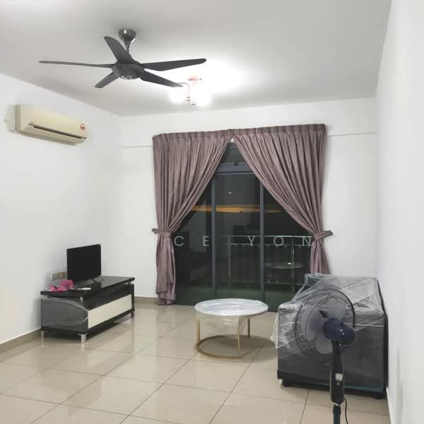 Kediaman Servis untuk Disewa di D'Secret Garden (Pangsapuri Kempas Indah) - Janice Yong - Living Room - PropertyGuru.com.my