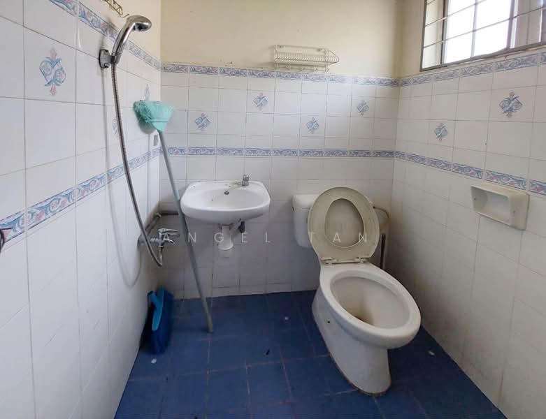 2-storey Terraced House for Sale in BANDAR PUCHONG JAYA (Puchong) - Angel Tan - Bathroom - PropertyGuru.com.my