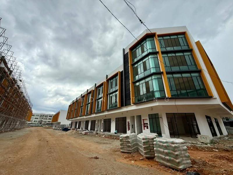 Shop / Office for Sale in Bandar Baru Permas Jaya (Permas Jaya) - Edmond Tang - Exterior - PropertyGuru.com.my