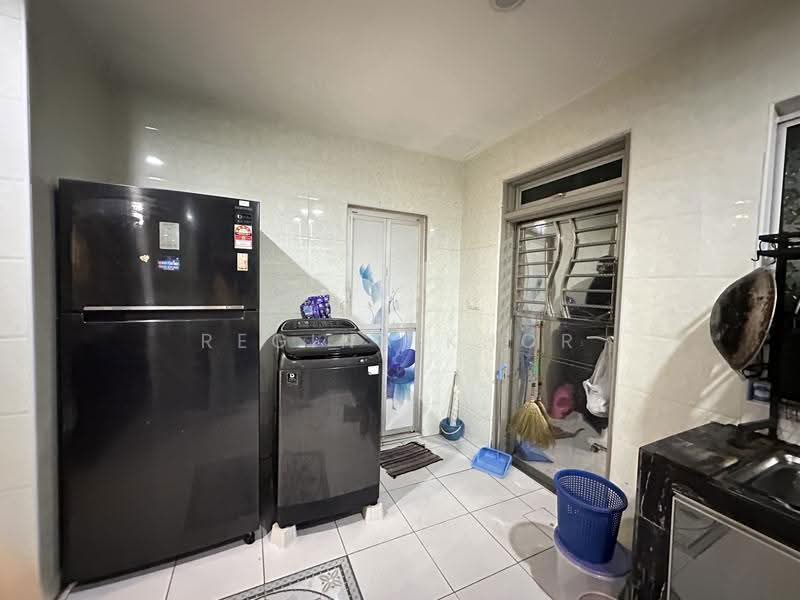 2-storey Terraced House for Sale in Iskandar Puteri (Nusajaya) (Johor) - Regina Khor - Kitchen - PropertyGuru.com.my
