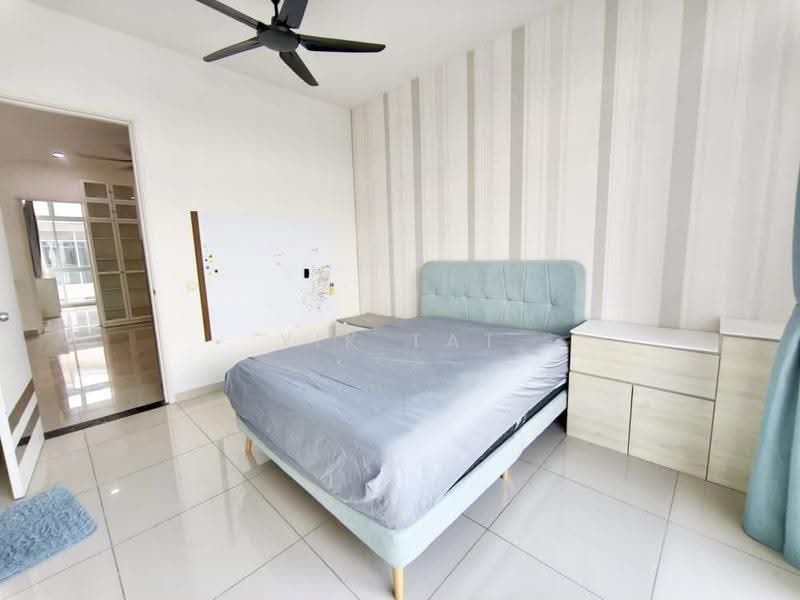 Rumah Teres 3-Tingkat untuk Dijual di Taman Eco Cascadia (Tebrau) - Yik Tat - Bedroom - PropertyGuru.com.my