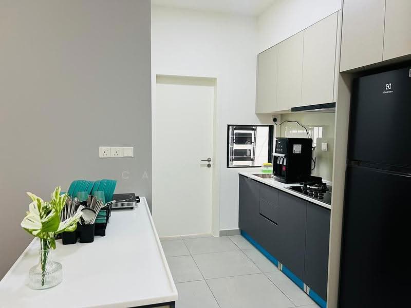 Kediaman Servis untuk Dijual di D'Ivo - Camy Liew - Kitchen - PropertyGuru.com.my