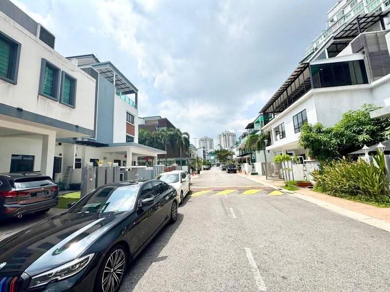 Rumah Bandar untuk Dijual di Ampang (Selangor) - Ahmad Muslim - PropertyGuru.com.my