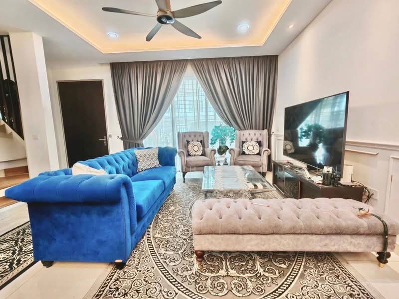 Rumah Teres untuk Dijual di Elmina (Shah Alam) - Syafiq Sharifudin - Living Room - PropertyGuru.com.my