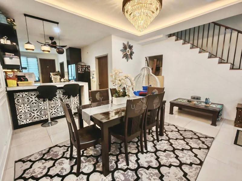 Rumah Teres untuk Dijual di Elmina (Shah Alam) - Syafiq Sharifudin - Dining Room - PropertyGuru.com.my