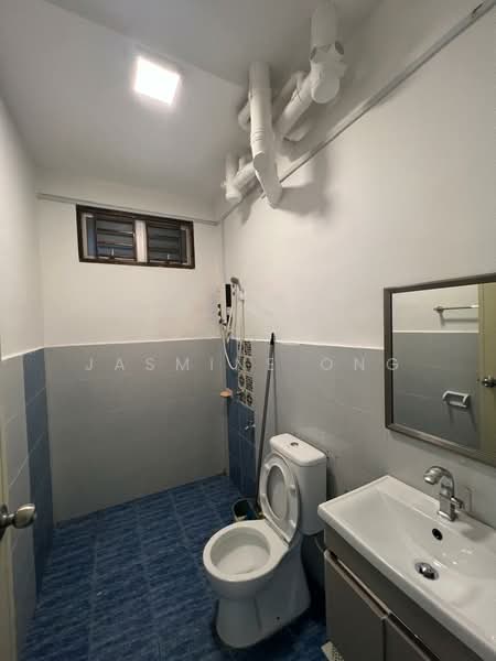 Pangsapuri untuk Disewa di Indah Court Apartment - Jasmine Ong - Bathroom - PropertyGuru.com.my