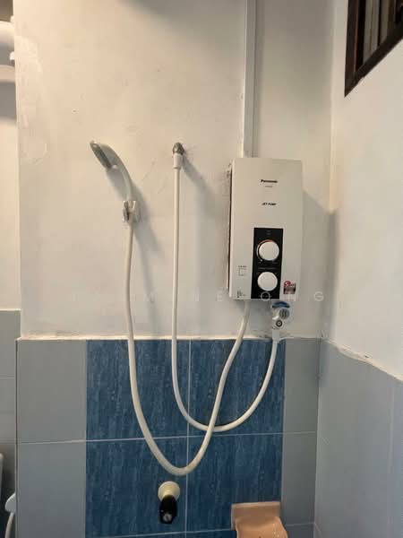 Pangsapuri untuk Disewa di Indah Court Apartment - Jasmine Ong - Bathroom - PropertyGuru.com.my