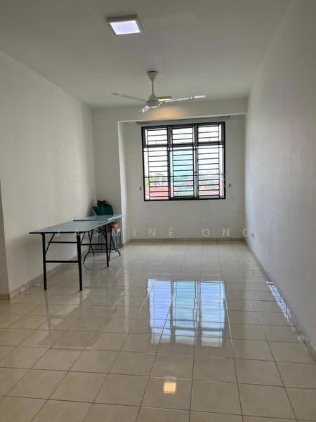 Pangsapuri untuk Disewa di Indah Court Apartment - Jasmine Ong - Living Room - PropertyGuru.com.my