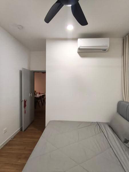 Kediaman Servis untuk Disewa di Helix2 @ PJ South - Haw Anson - Bedroom - PropertyGuru.com.my