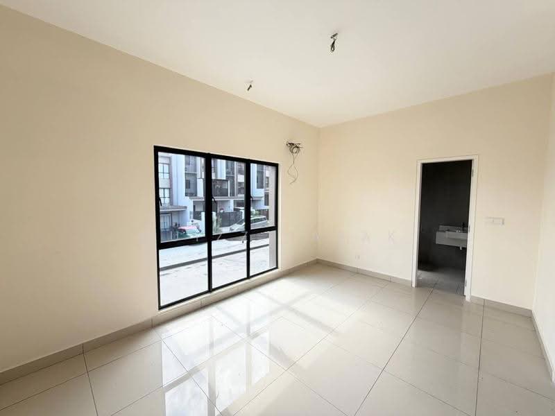 Rumah Teres untuk Dijual di Gombak (Selangor) - Muizz Razak - Living Room - PropertyGuru.com.my
