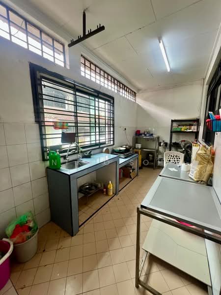 2-storey Terraced House for Sale in Taman Bukit Mewah (Tampoi) - Nikko Soh - Kitchen - PropertyGuru.com.my
