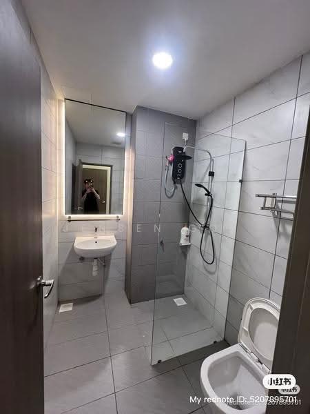 Kediaman Servis untuk Dijual di SKS Habitat - Jensen Goh - Bathroom - PropertyGuru.com.my