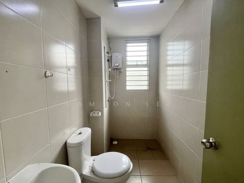 2-storey Terraced House for Sale in Kota Emerald (Rawang) - Samson Lee - Bathroom - PropertyGuru.com.my