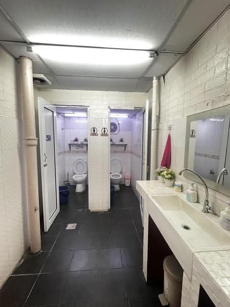 Shop / Office untuk Disewa di SS3 (Petaling Jaya) - See Hui Tan - Bathroom - PropertyGuru.com.my
